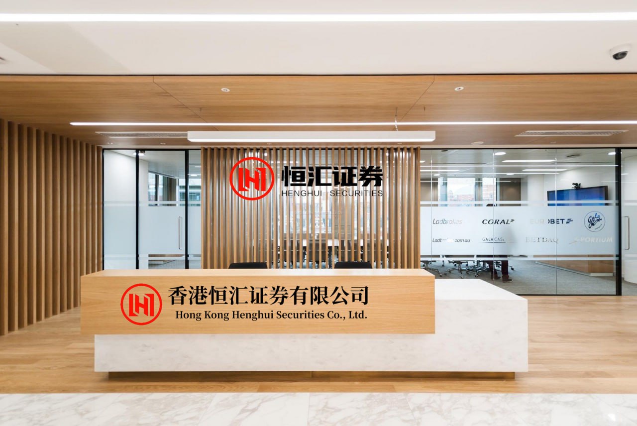 襄樊股票配资网 何小鹏谈和大众合作：大众投资前先买辆小鹏汽车开50万公里，拆解研究后才来谈合作